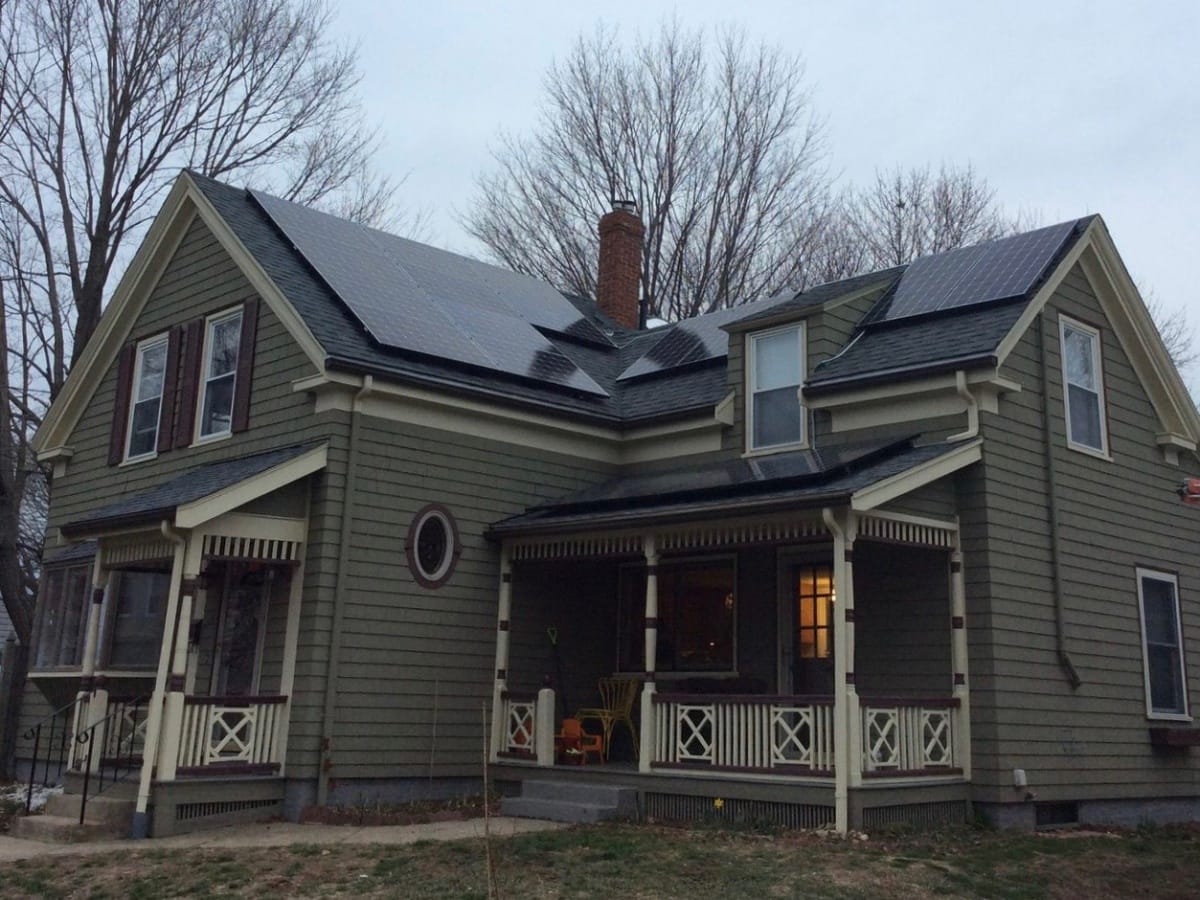 Middle Street Solar Installation Photo