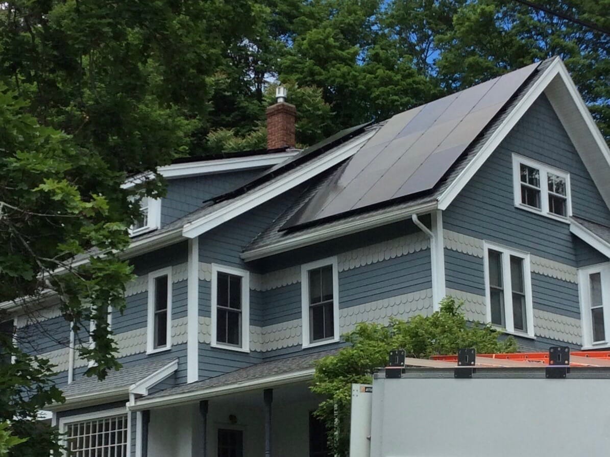 Poplar Street Solar Installation Photo