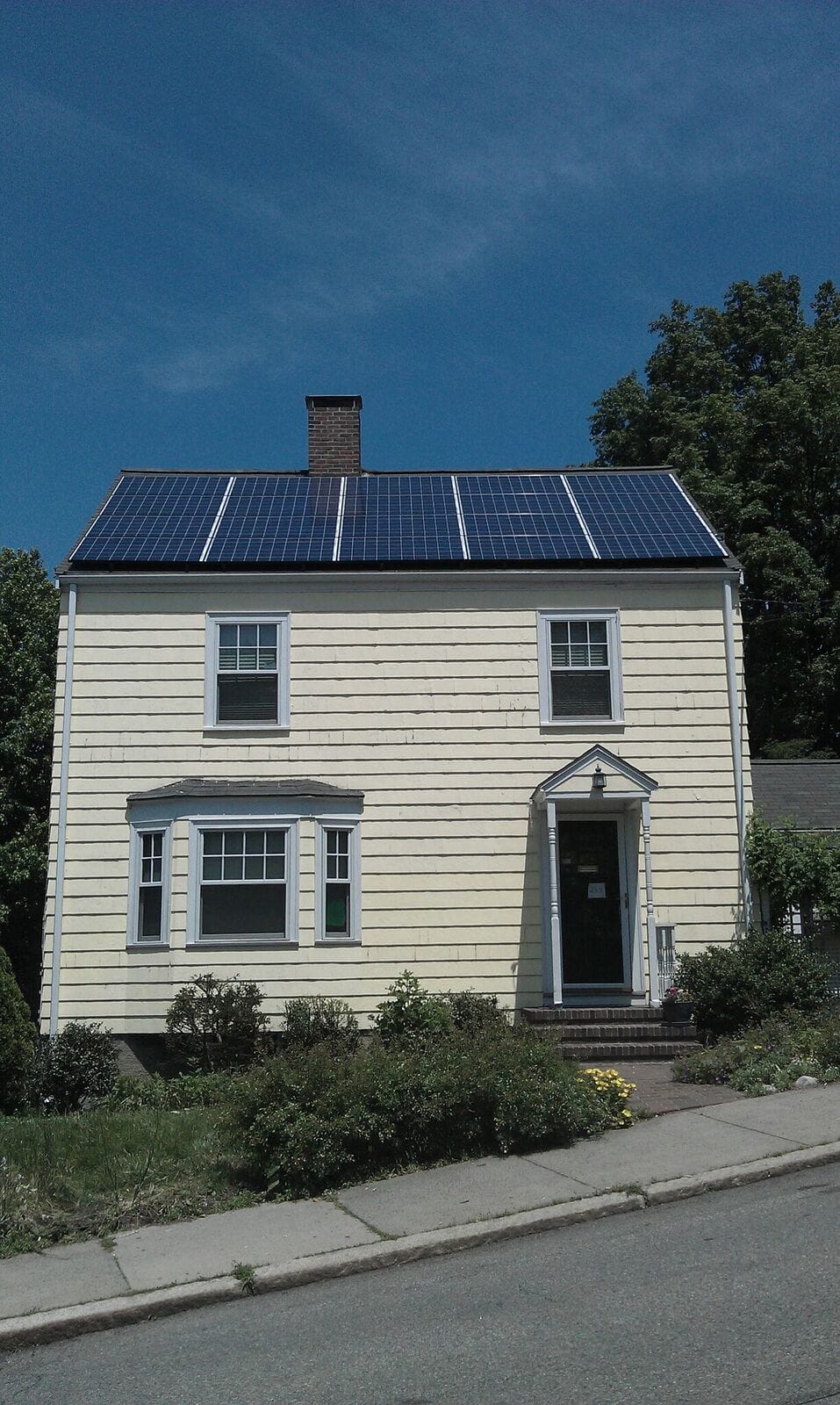 Summit Avenue Solar Installation Photo